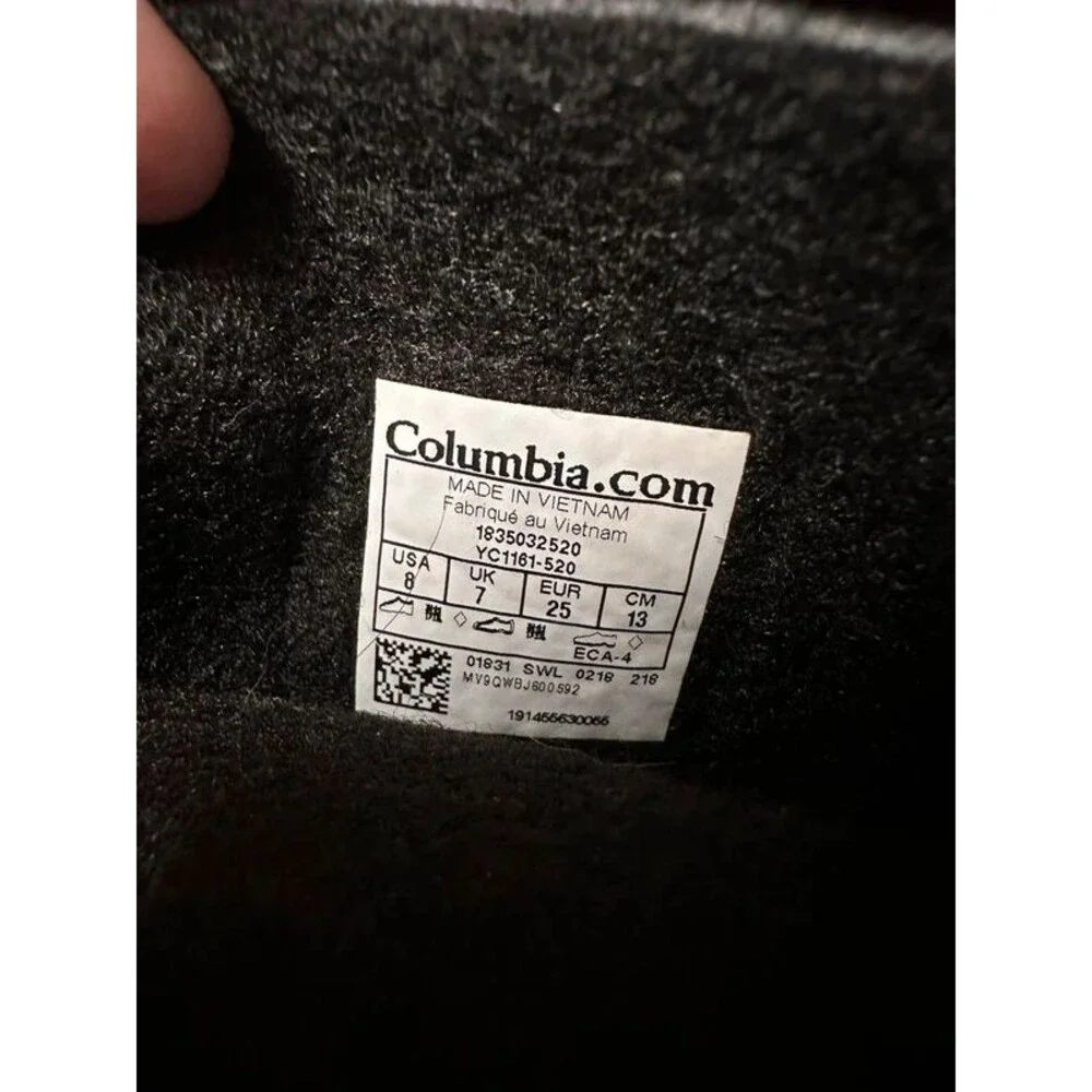 Columbia kids size 8 Waterproof Winter Snow Boots